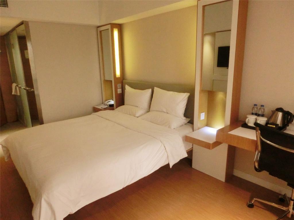 Ji Hotel Guangzhou Zhujiang New Town Kamer foto