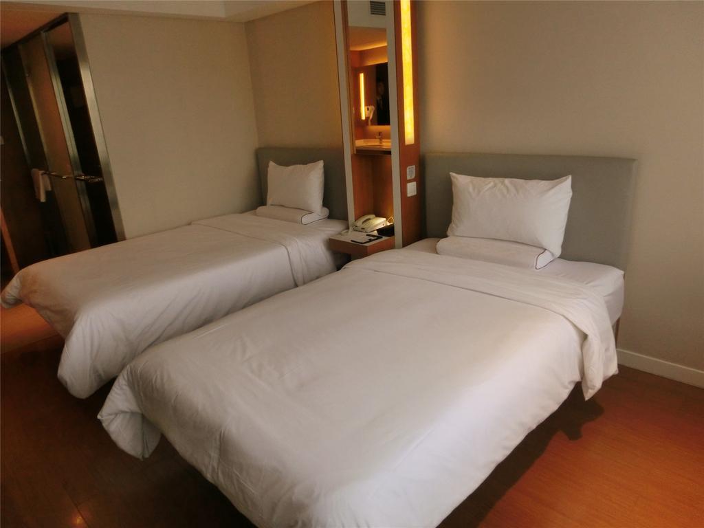 Ji Hotel Guangzhou Zhujiang New Town Buitenkant foto